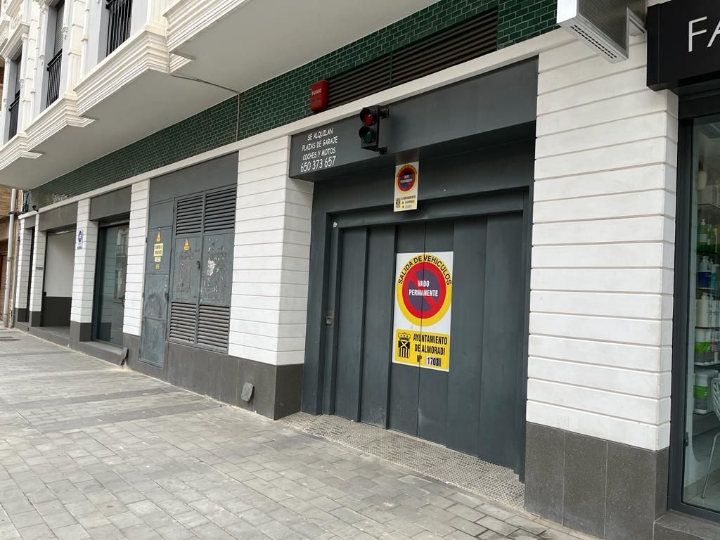 Garage in Almoradí, Centro, for sale